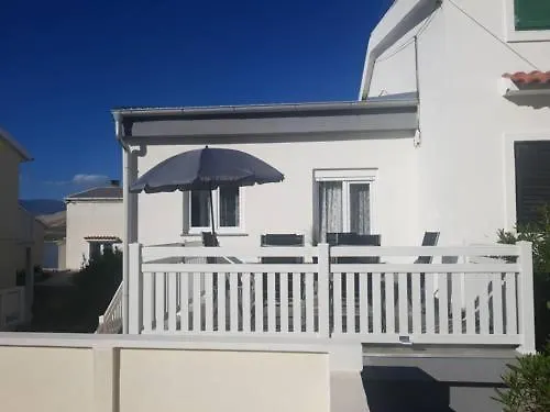 Apartmani Pablo Pag Town Croatia